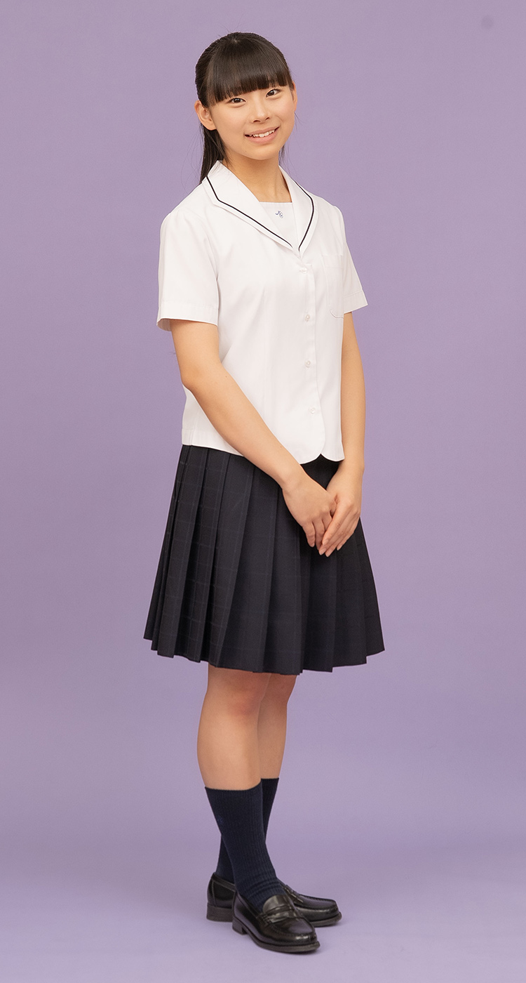 高校 制服 夏服の写真